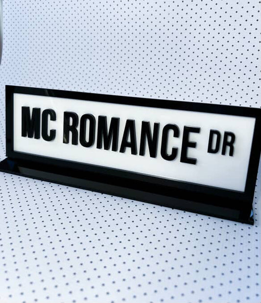 MC Romance Dr Bookshelf Sign